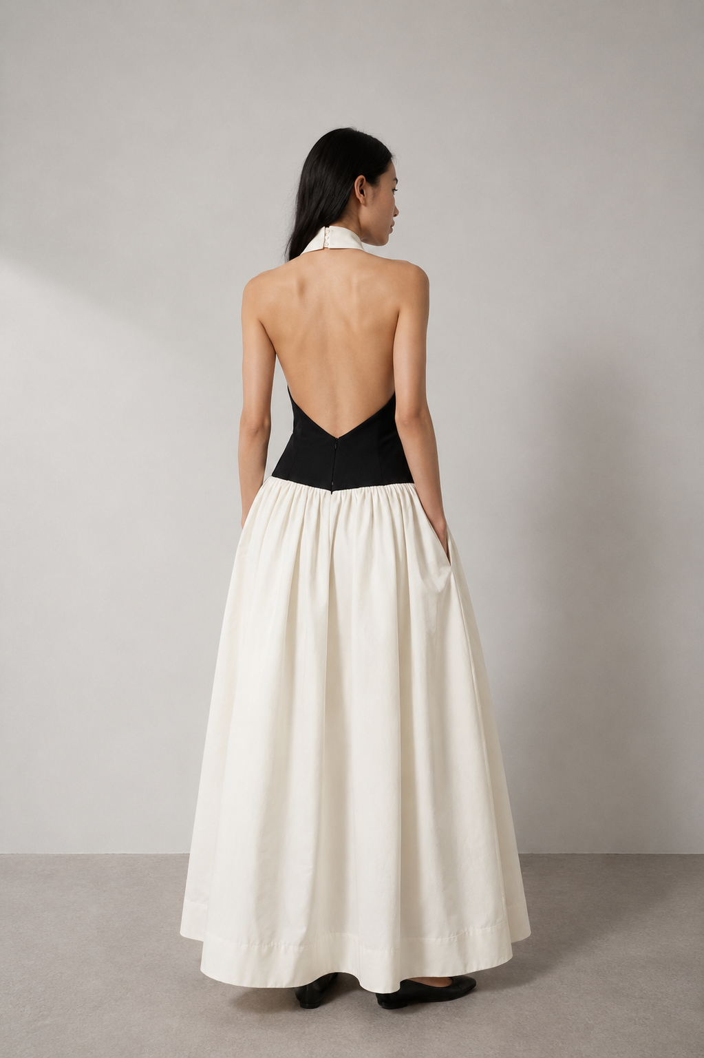 Noir Étoile Maxi Dress
